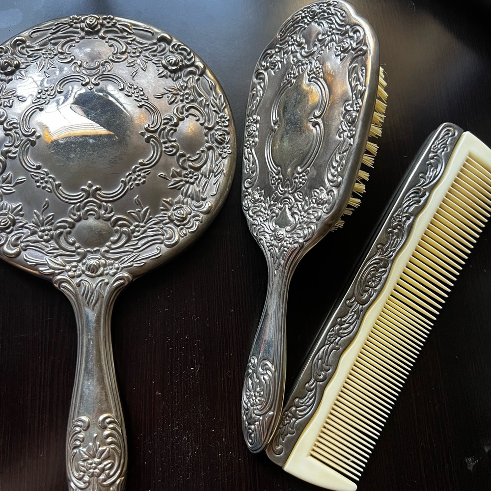 Vintage silver plated dresser set